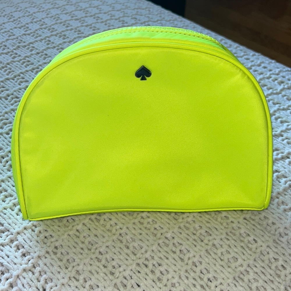 Cosmetic bag